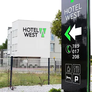 https://hotel-west.poznan-hotels.com