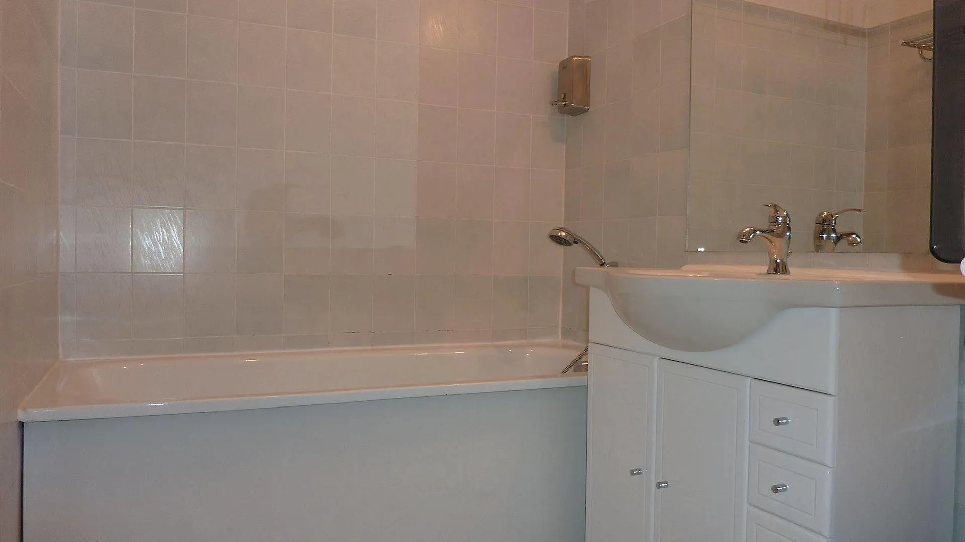 Hotel Esprit D'Azur Nice 3*,